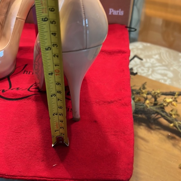 Christian Louboutin size 39 or 8-1/2 node patent calf heels - Picture 6 of 16